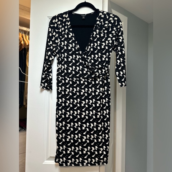 ANN TAYLOR | Black & Cream Long Sleeve Midi Dress Size MP - Picture 1 of 7